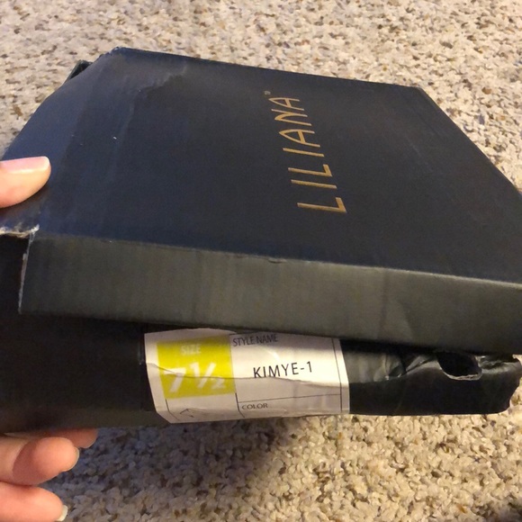 Pumps - Picture 5 of 5